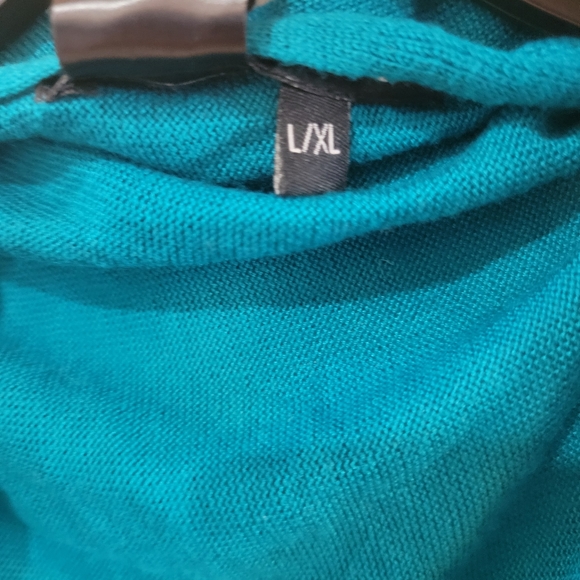 Cardigan - Picture 7 of 9